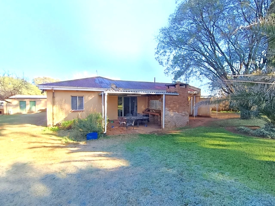 Commercial Property for Sale in Bloemdal Free State